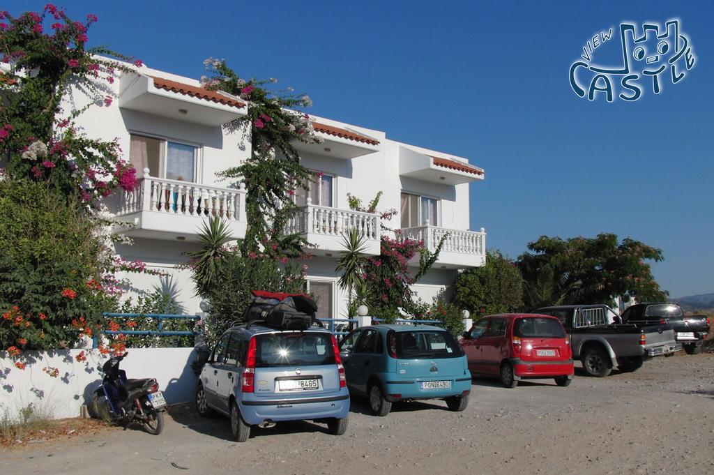 Castle View Apartments Харакі Екстер'єр фото